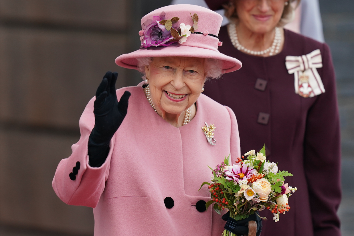 Photo of the Queen waving