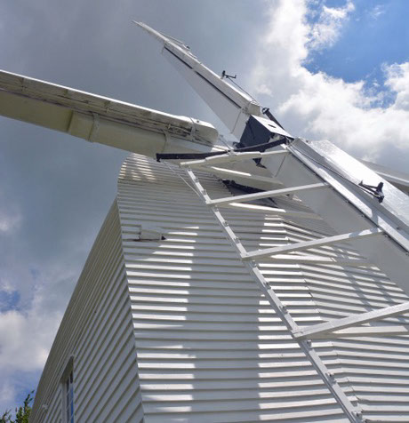 Bocking windmill looking from the ground up