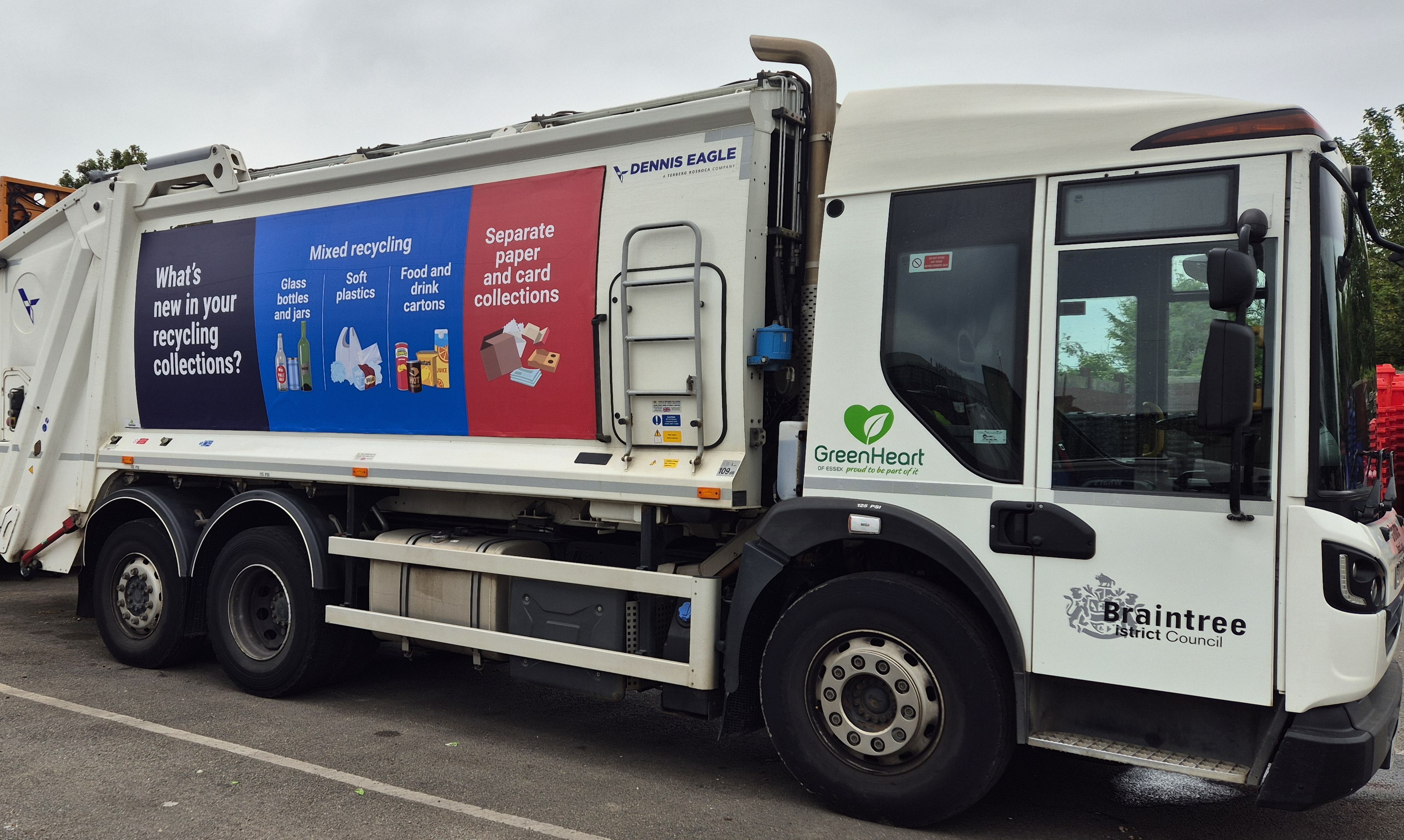 Picture of Braintree District Council's collection vehicle