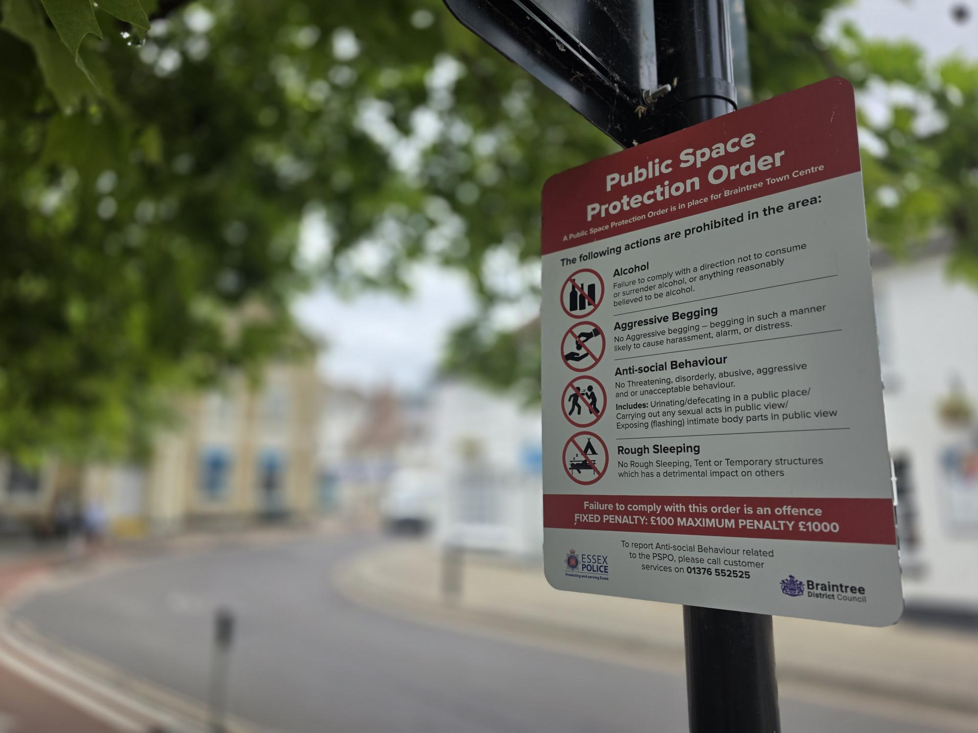 PSPO signage in Braintree town