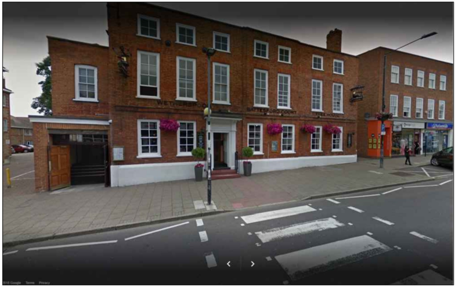 26 00854 Pl 2 outdoor premises photo