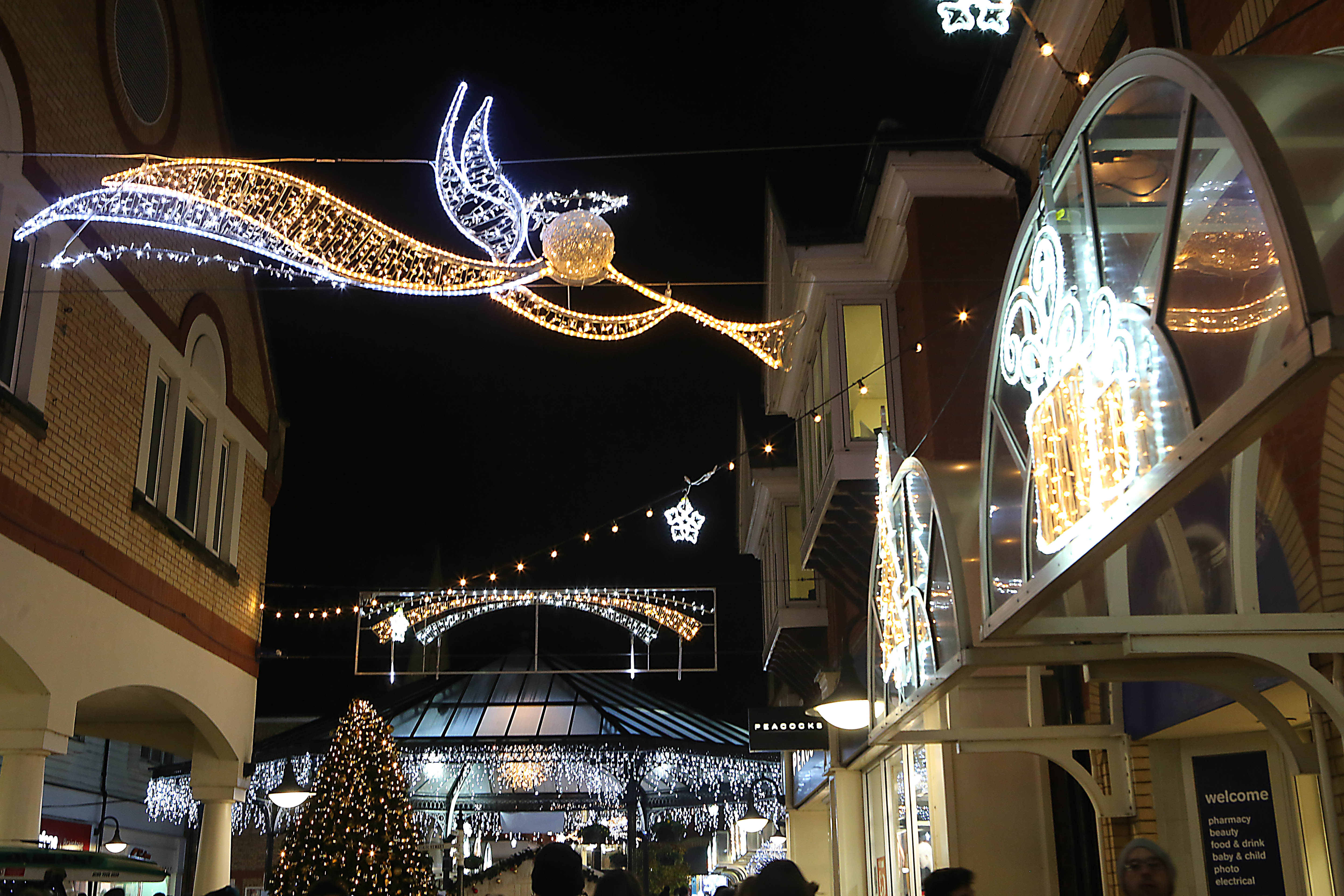 George yard shopping centre lights 2019