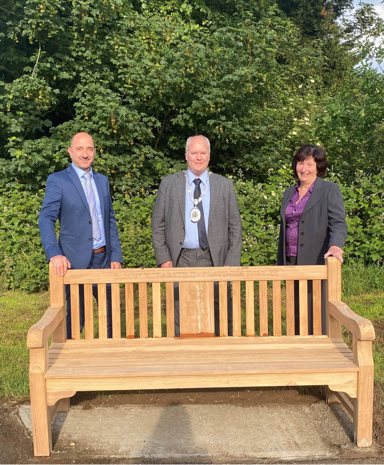 Photo of bench at Weaver's Park, Braintree - Image